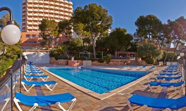 Disfruta de unas vacaciones inolvidables en el Blue Bay Hotel de Palma de Mallorca, Majorca