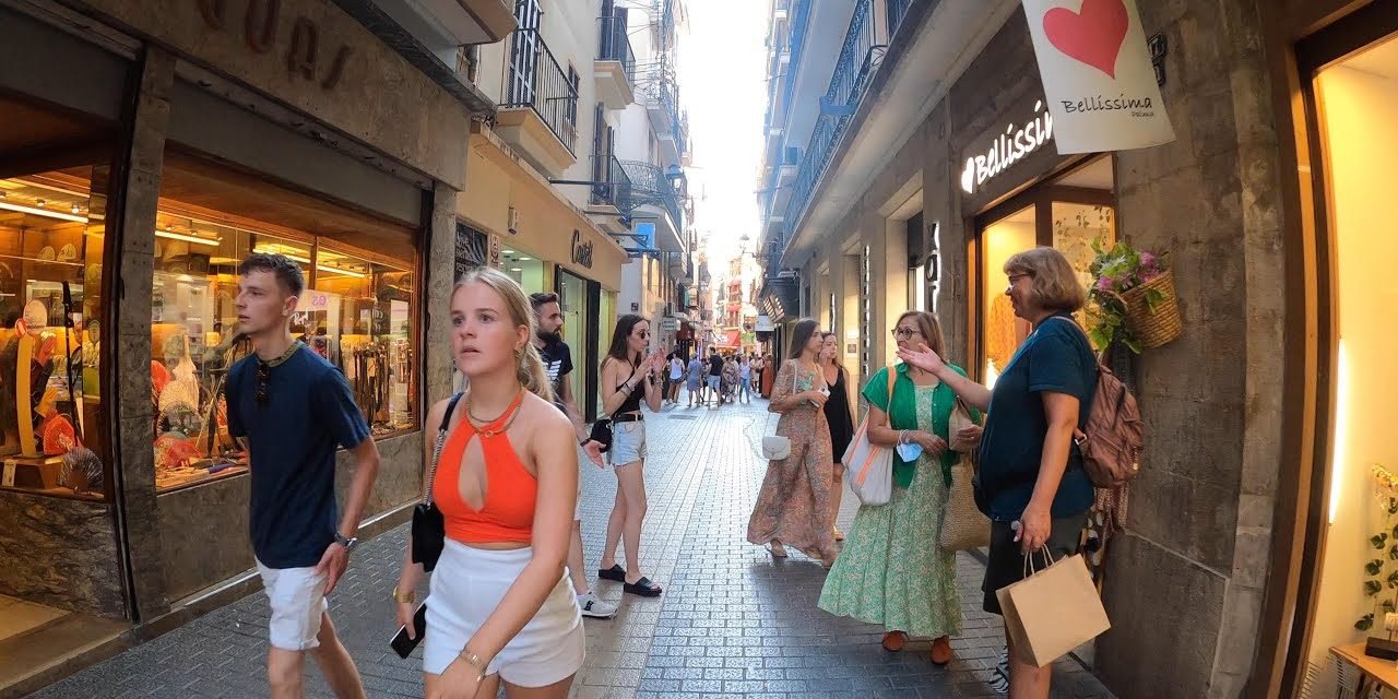 Descubre los secretos del encantador centro de Palma de Mallorca: ¡Una guía completa!